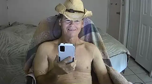 Snapshot of nakeedcowboi65 chatting on 13, 2, 2025 nakeedcowboi65 online show from 13, 2, 2025