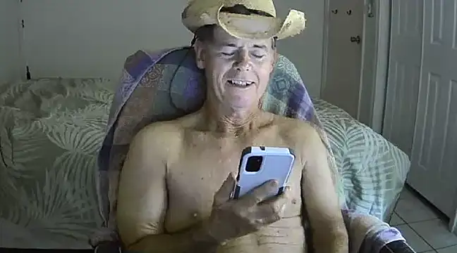 Snapshot of nakeedcowboi65 chatting on 15, 2, 2025 nakeedcowboi65 online show from 15, 2, 2025
