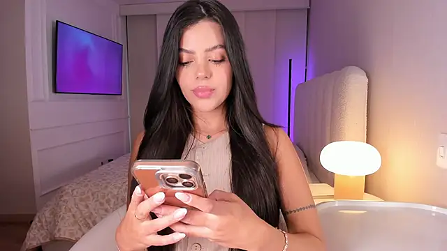 Snapshot of salome__11 chatting on 4, 11, 2025 salome 11 online show from 4, 11, 2025