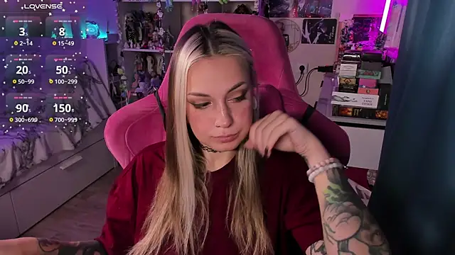 ChloeKohaku online show from 23, 11, 2025