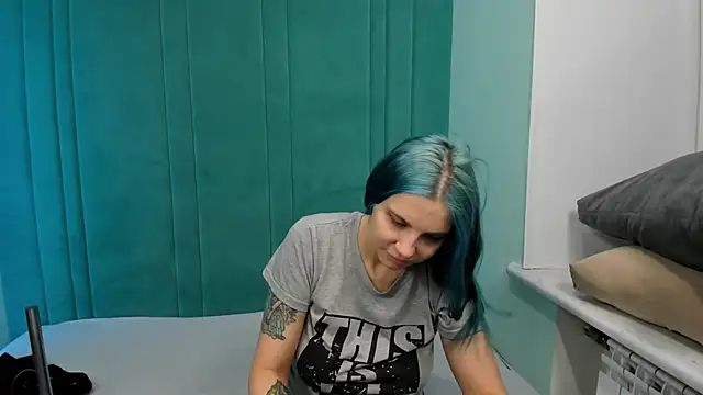 Snapshot of JuliaBusty chatting on 16, 12, 2025 JuliaBusty online show from 16, 12, 2025