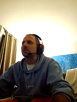 Snapshot of verylargecock chatting on 18, 9, 2025 verylargecock online show from 18, 9, 2025