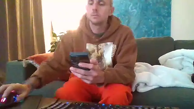 Snapshot of verylargecock chatting on 23, 9, 2025 verylargecock online show from 23, 9, 2025