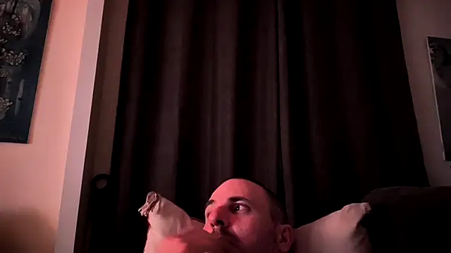 Snapshot of verylargecock chatting on 18, 12, 2025 verylargecock online show from 18, 12, 2025