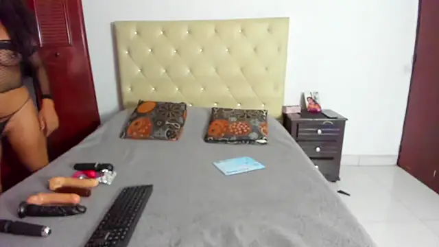Snapshot of LUISSA_ chatting on 10, 3, 2025 LUISSA online show from 10, 3, 2025