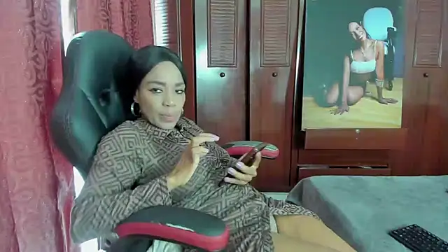 Snapshot of LUISSA_ chatting on 9, 9, 2025 LUISSA online show from 9, 9, 2025