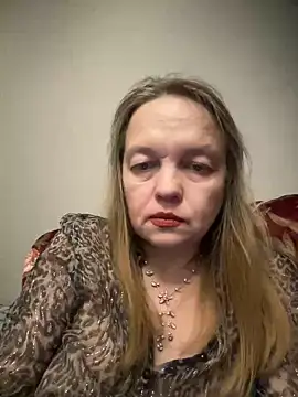 Susanel online show from 8, 3, 2025