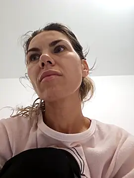 FeliciaKrige online show from 19, 12, 2025