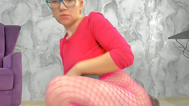 Snapshot of succubus chatting on 20, 10, 2025 succubus online show from 20, 10, 2025