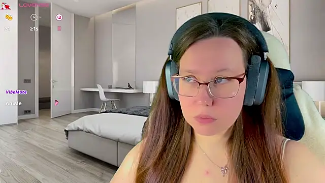 Victoria Romans online show from 8, 4, 2026