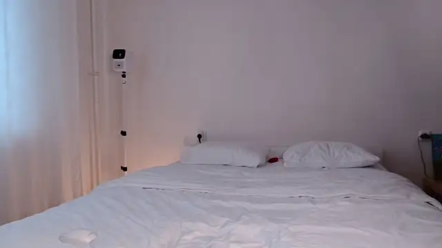 Milky   Way online show from 5, 3, 2025