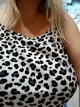 Liana MilfHot online show from 13, 1, 2025