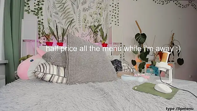 Snapshot of sierra_diamond chatting on 4, 1, 2025 sierra diamond online show from 4, 1, 2025