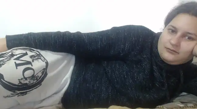 Snapshot of flowerlauren chatting on 23, 1, 2025 flowerlauren online show from 23, 1, 2025