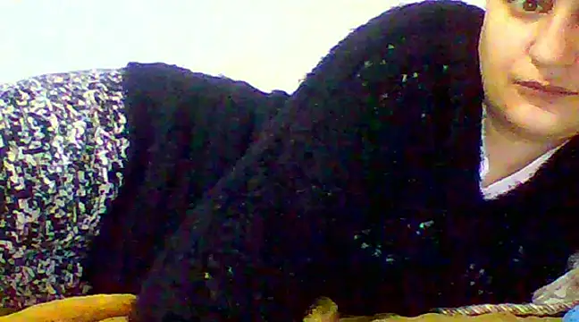 Snapshot of flowerlauren chatting on 4, 2, 2025 flowerlauren online show from 4, 2, 2025