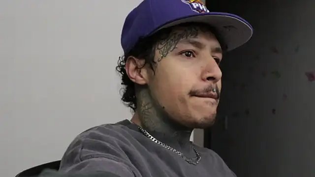 Snapshot of trieone chatting on 29, 11, 2025 trieone online show from 29, 11, 2025