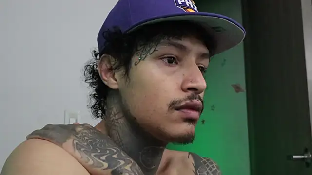 Snapshot of trieone chatting on 5, 12, 2025 trieone online show from 5, 12, 2025