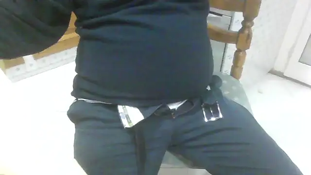 Snapshot of polloiw chatting on 4, 10, 2025 polloiw online show from 4, 10, 2025