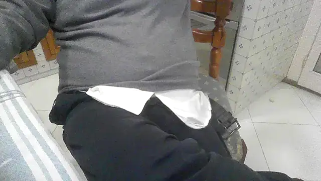 Snapshot of polloiw chatting on 17, 10, 2025 polloiw online show from 17, 10, 2025