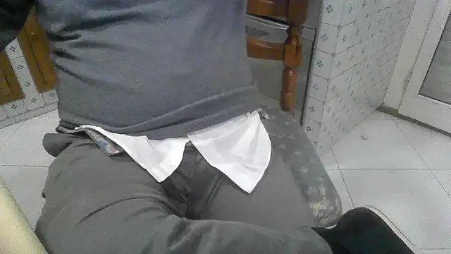 Snapshot of polloiw chatting on 27, 10, 2025 polloiw online show from 27, 10, 2025