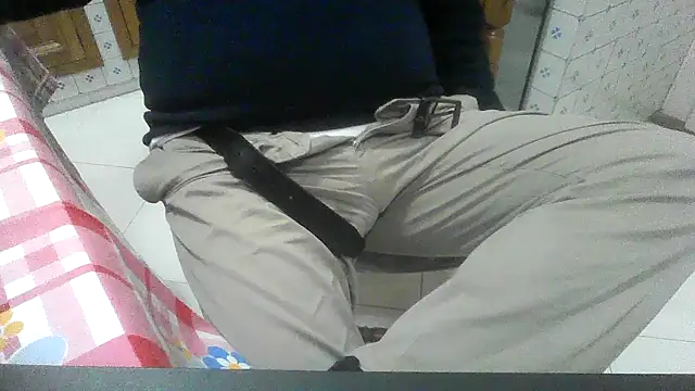 Snapshot of polloiw chatting on 17, 11, 2025 polloiw online show from 17, 11, 2025