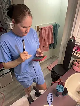 lolabunny9 online show from 22, 5, 2026