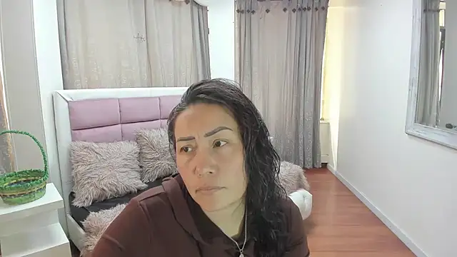 gaby trent online show from 9, 6, 2026