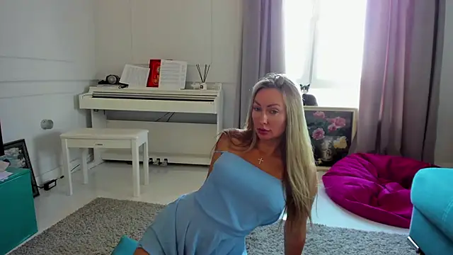 Snapshot of Veola_new chatting on 12, 9, 2025 Veola new online show from 12, 9, 2025