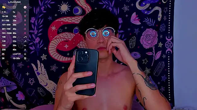 LeaneSeb online show from 4, 12, 2024