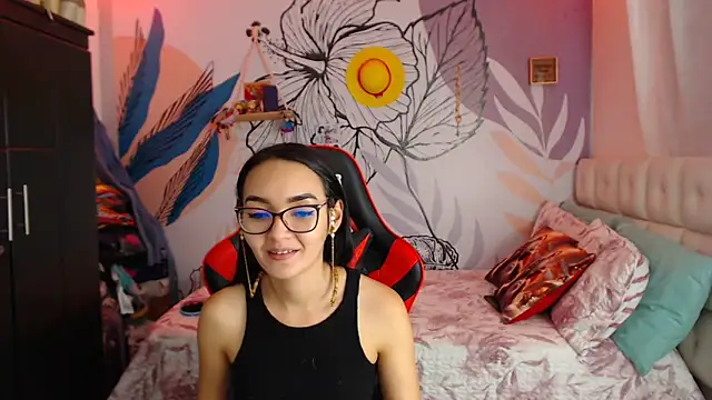 LinzyBaner online show from 8, 1, 2025