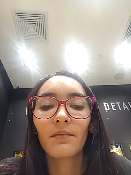 LinzyBaner online show from 24, 11, 2025