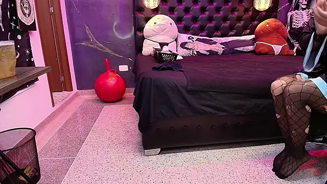 Snapshot of AlexHoe_ chatting on 7, 2, 2025 AlexHoe online show from 7, 2, 2025