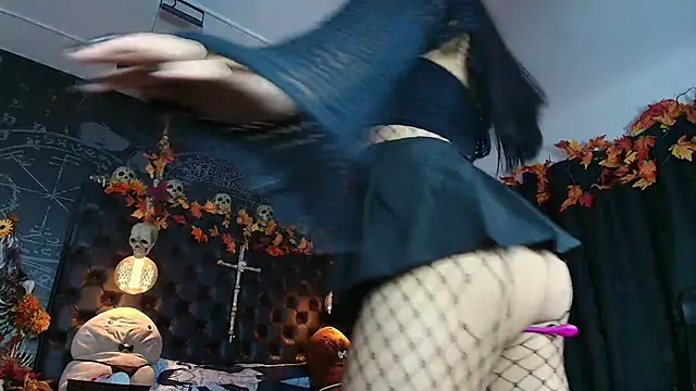 Snapshot of AlexHoe_ chatting on 30, 9, 2025 AlexHoe online show from 30, 9, 2025