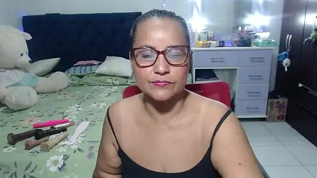 pervert mommy  online show from 17, 3, 2026