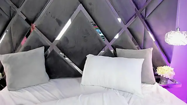 emperatriz reyes online show from 26, 1, 2025