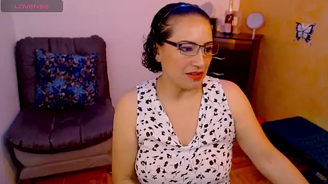 Snapshot of scarlet_wet chatting on 12, 12, 2024 scarlet wet online show from 12, 12, 2024