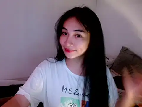 SweetLilly 18 online show from 11, 3, 2025