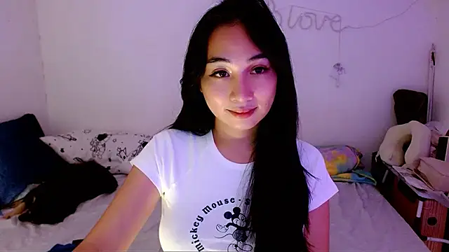 SweetLilly 18 online show from 12, 9, 2025