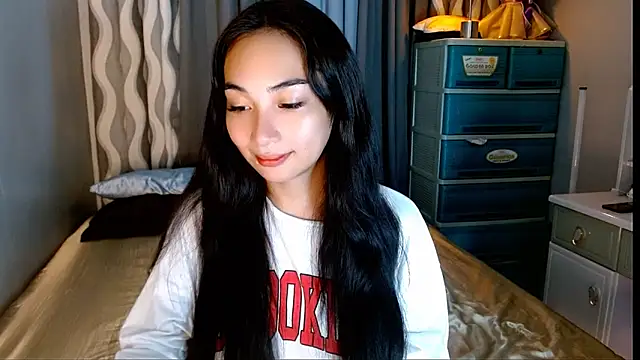 SweetLilly 18 online show from 23, 5, 2026