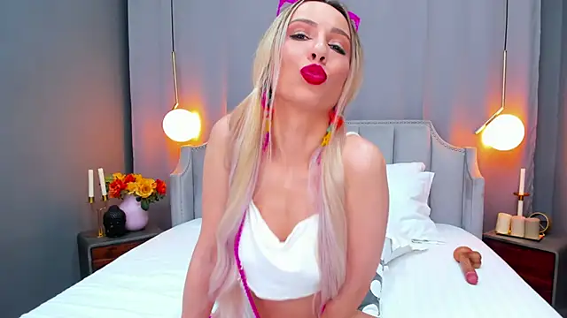 EmillyBronte online show from 11, 12, 2024