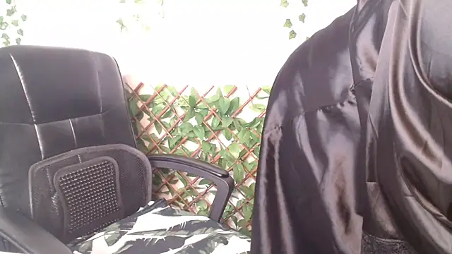 Black Monster Tits online show from 14, 2, 2026