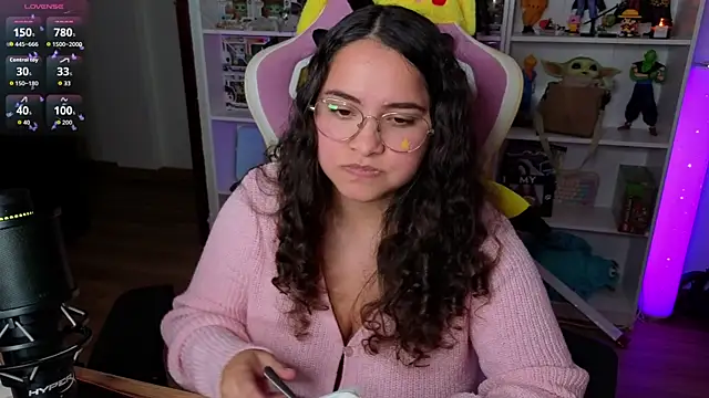 Snapshot of Sweet_sully__ chatting on 6, 11, 2025 Sweet sully online show from 6, 11, 2025