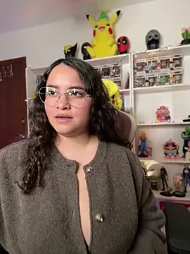 Snapshot of Sweet_sully__ chatting on 16, 12, 2025 Sweet sully online show from 16, 12, 2025