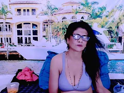 IndianAllure online show from 5, 2, 2025