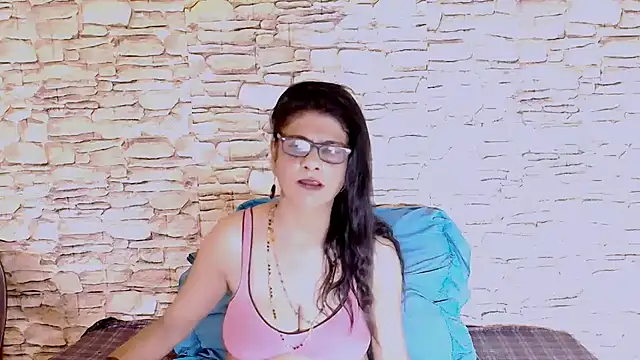 IndianAllure online show from 17, 2, 2025