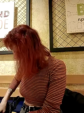 Snapshot of Frost_foxy chatting on 1, 3, 2025 Frost foxy online show from 1, 3, 2025