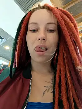Snapshot of Frost_foxy chatting on 28, 9, 2025 Frost foxy online show from 28, 9, 2025