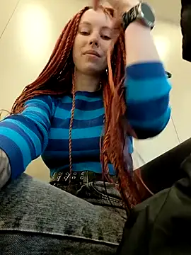 Snapshot of Frost_foxy chatting on 18, 10, 2025 Frost foxy online show from 18, 10, 2025