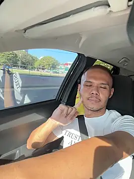 Snapshot of EllisZlatan chatting on 1, 3, 2026 EllisZlatan online show from 1, 3, 2026