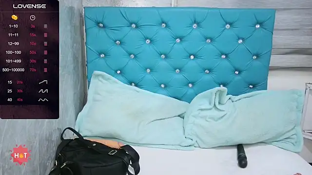 Snapshot of MAARYMOON chatting on 21, 10, 2025 MAARYMOON online show from 21, 10, 2025